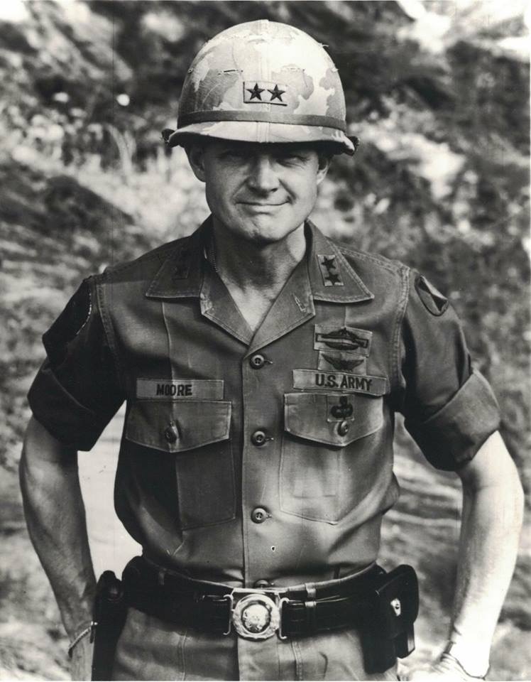 MG Hal Moore, Commander, 7th Infantry Division
